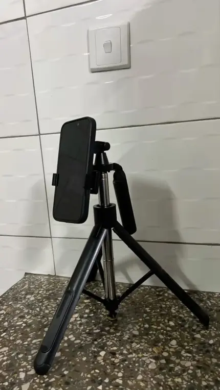 TRÍPODE SELFIE STICK BLUETOOTH 1.5M - Imagen 3